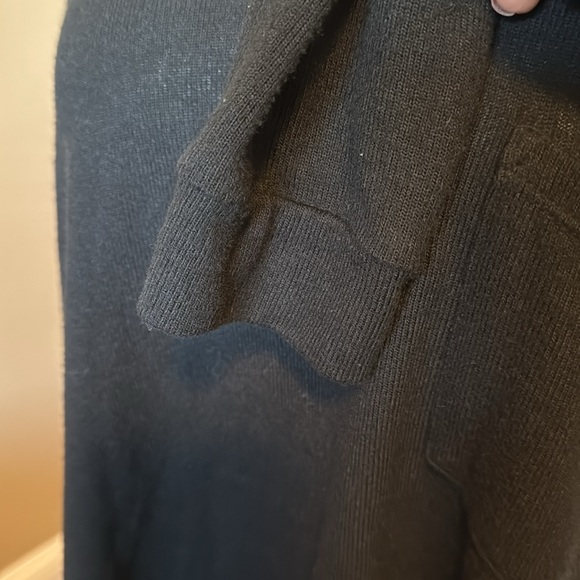 Wild fable Women’s Long Sleeve Cropped Tee With One Pocket Black size Large - Picture 10 of 12